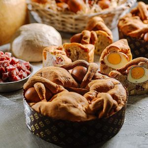 Casatiello Napoletano